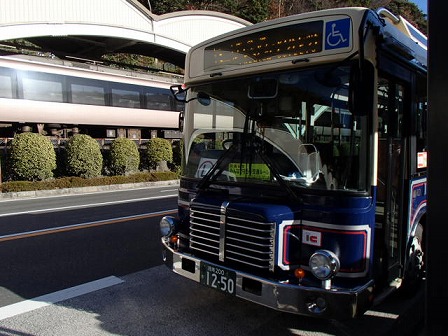 箱根湯本駅からバスで御殿場プレミアムアウトレットへ 一人旅の旅行記